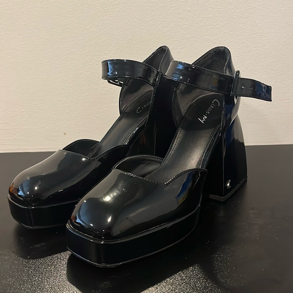 Back platform pumps